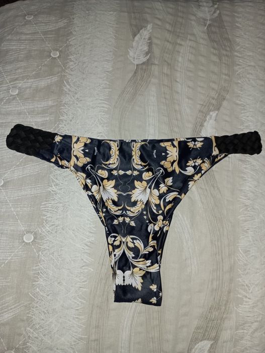 Costum de baie nou Mera