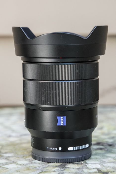 Продаю легендарный  Sony 16-35 mm f/4 Zeiss