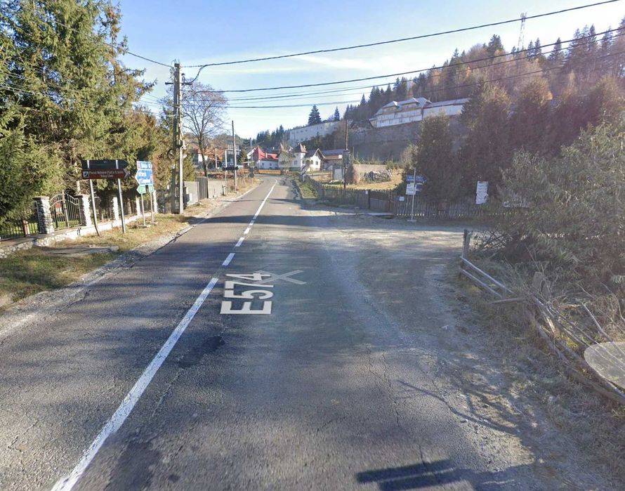 Teren 911 mp – Podu Dâmboviței la intrare in Parcul Piatra Craiului