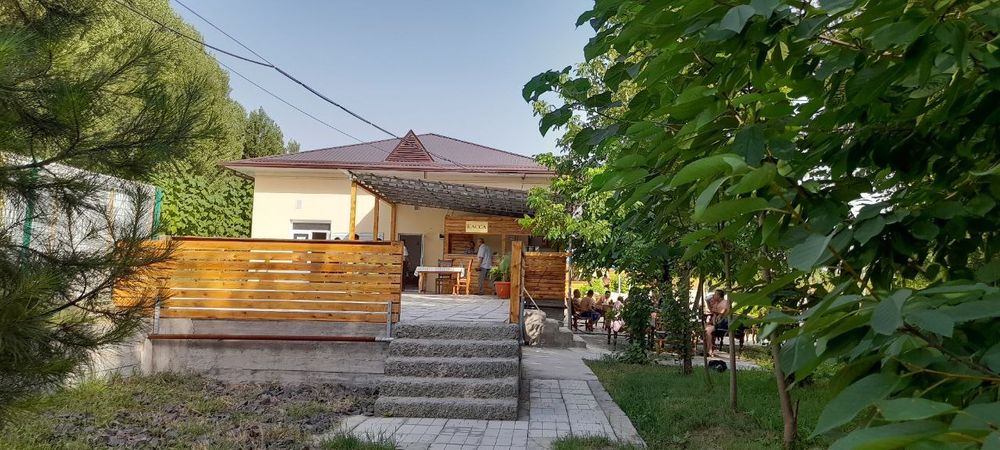 Basseyn va Mehmonxonaga administrator ishchi kerak