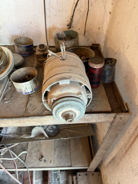 Тески для зажима и тачильный станок