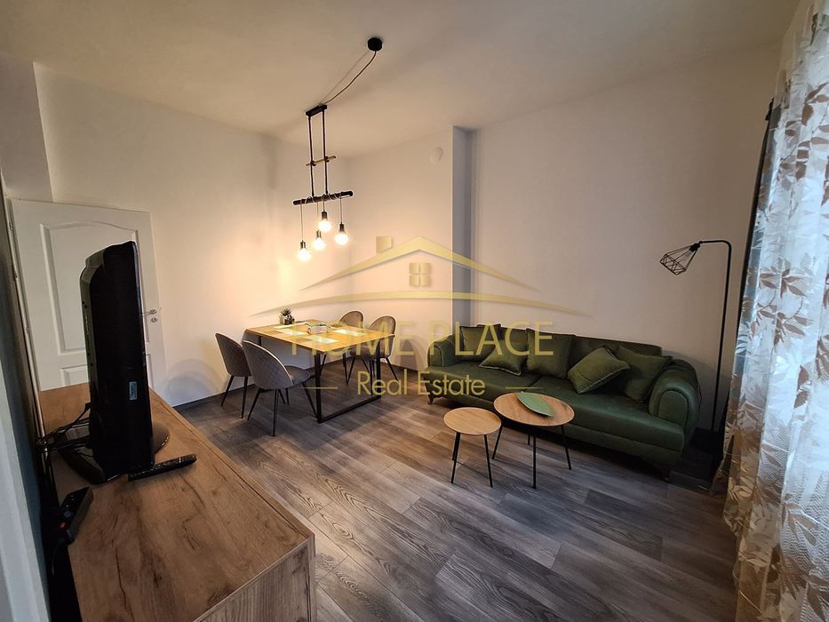 ТРИСТАЕН апартамент под наем - Център