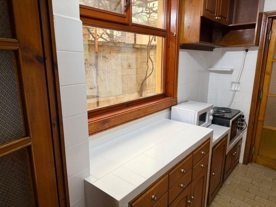 Етаж от къща под наем в кв. Коматево