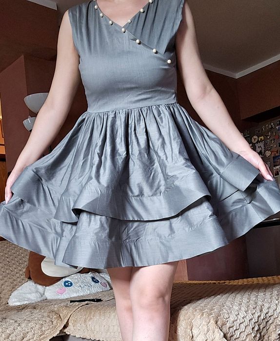 Rochie de seara gri cu perle rochie dama ocazie