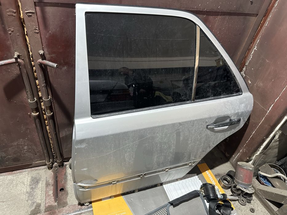 W124 двери хорошее состояние