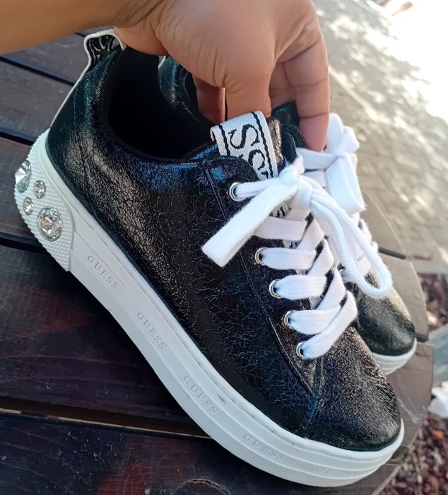 Guess adidasi ca noi