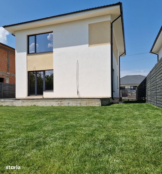 Casa 4 camere Tunari