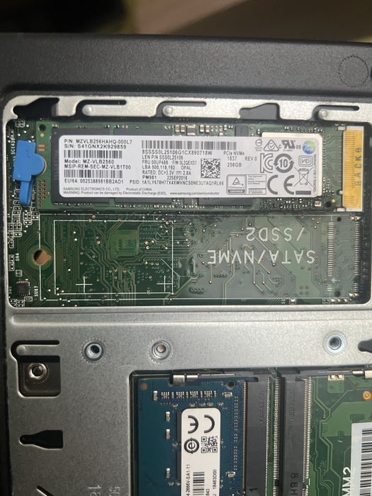 Mini PC Lenovo M710q