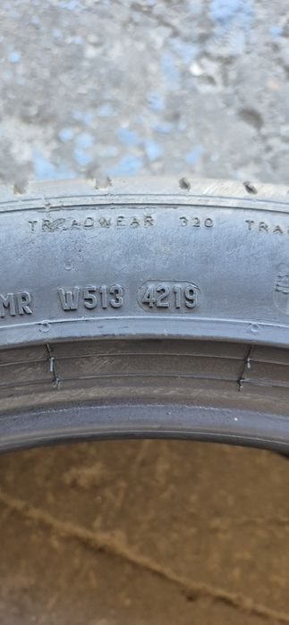 2 anvelope vara runflat Pirelli 315/35/21.Pretul este pe bucata.