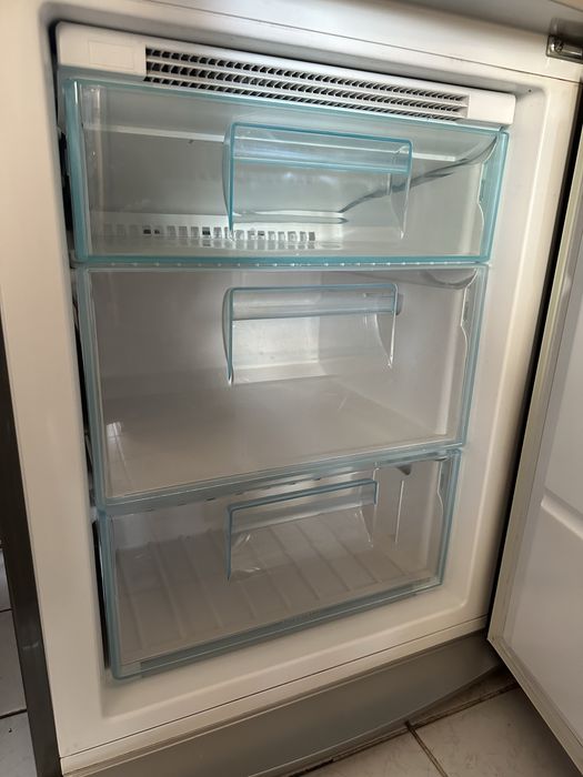 Хладилник с фризер Privileg инокс