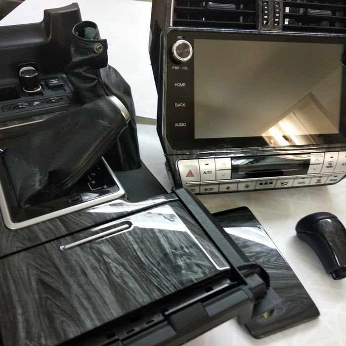 Аквапринт,  аквапечат, черное дерево