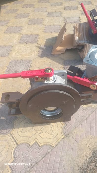 Кран шаровый 100мм