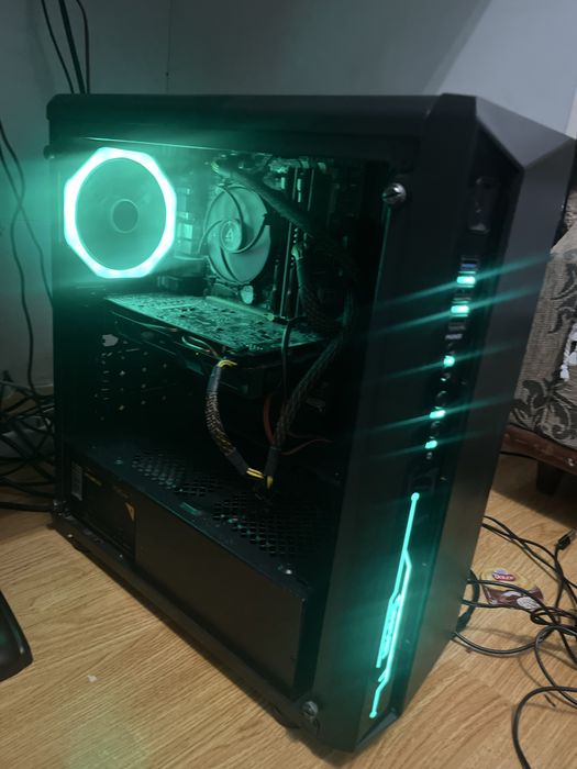 Vand pc gaming i5-4460 ,Preț negociabil