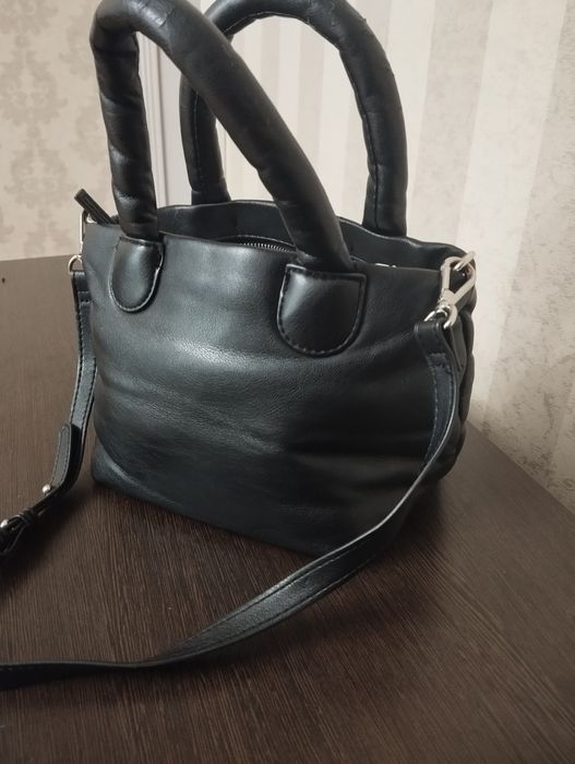 Продам сумочку женскую