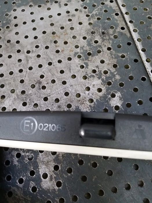 Oglinda retrovizoare interior skoda fabia 3 e1021065
