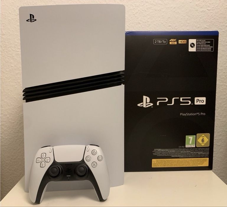 PlayStation 5 Pro (PS5 Pro) – Като нова / Пълен комплект/ в гаранция