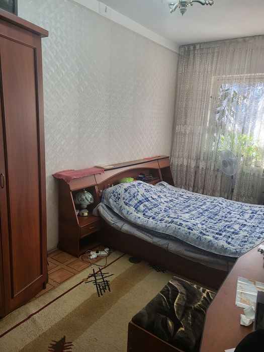 Продаётся  квартира 4/1/4. Ташкент,   Алмазарский район,  себ