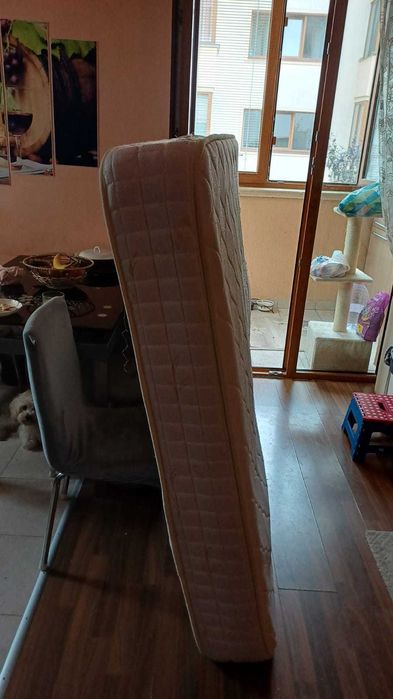 vand saltea pat centru copii