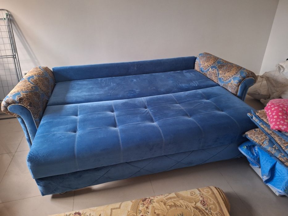 Продам диван раскладываемый