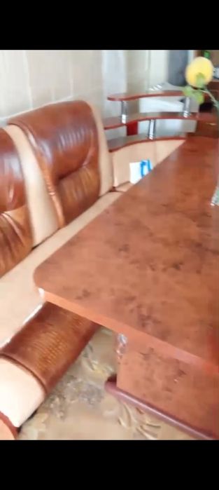 Продам большой стол