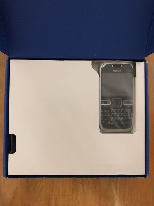 Nokia E72 Абсолютно новый смартфон.
