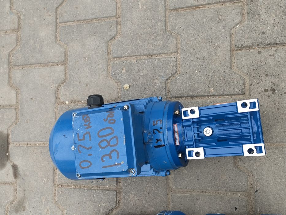 Продам мотор редуктор