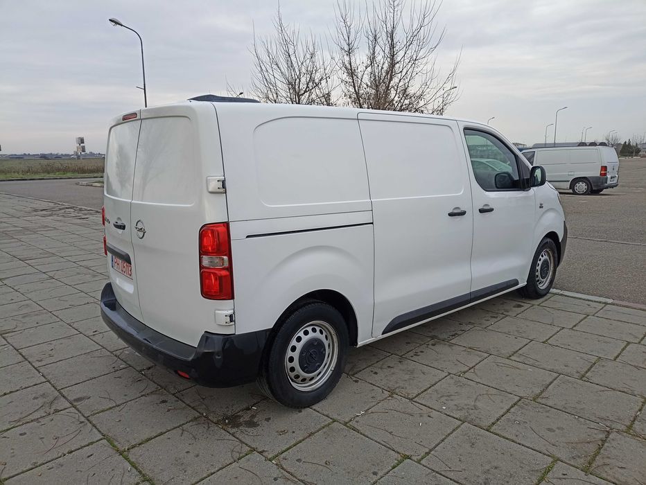 Opel Vivaro / euro 6