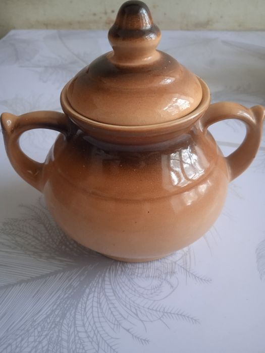 Продам керамический набор посуды