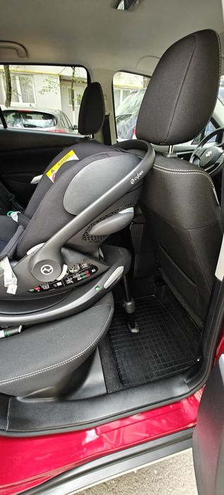 Scoica auto Cybex Cloud G cu suport inclus
