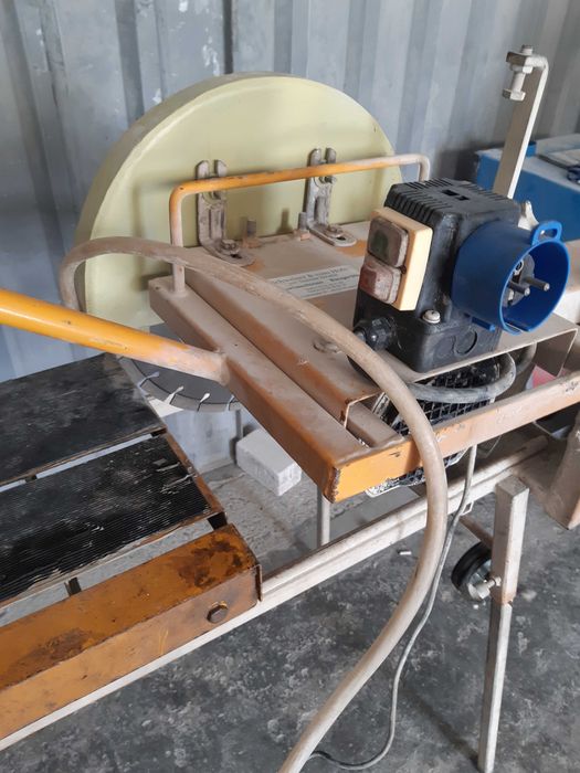 Masina de taiat piatra, caramida, marmura, granit