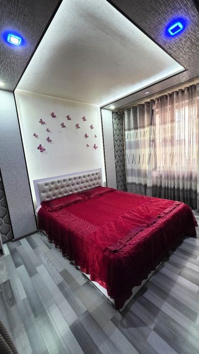 16 maktab oldida 2 xona 2 etaj