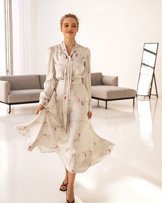 Продам шелковое платье Kapsula