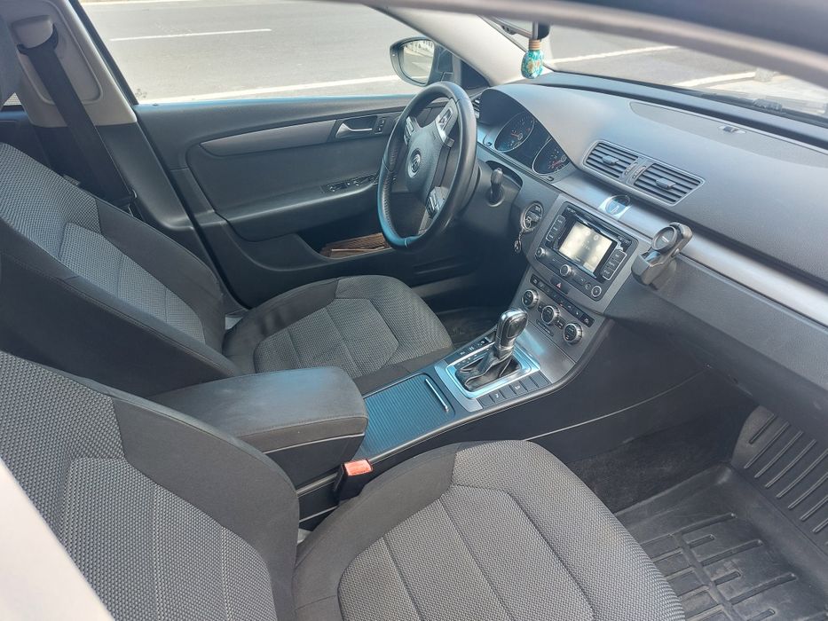 Vand VW Passat 2.0TDI cutie automata, inmatriculat pe Ro