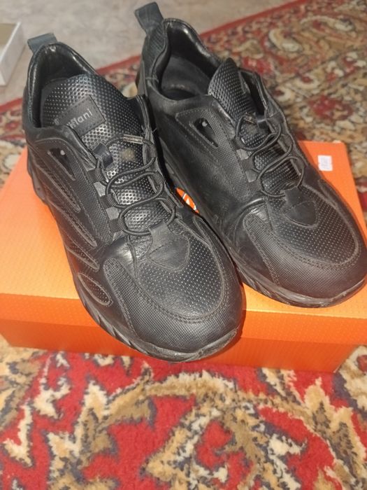 Продам на мальчика от 35 размера до 37