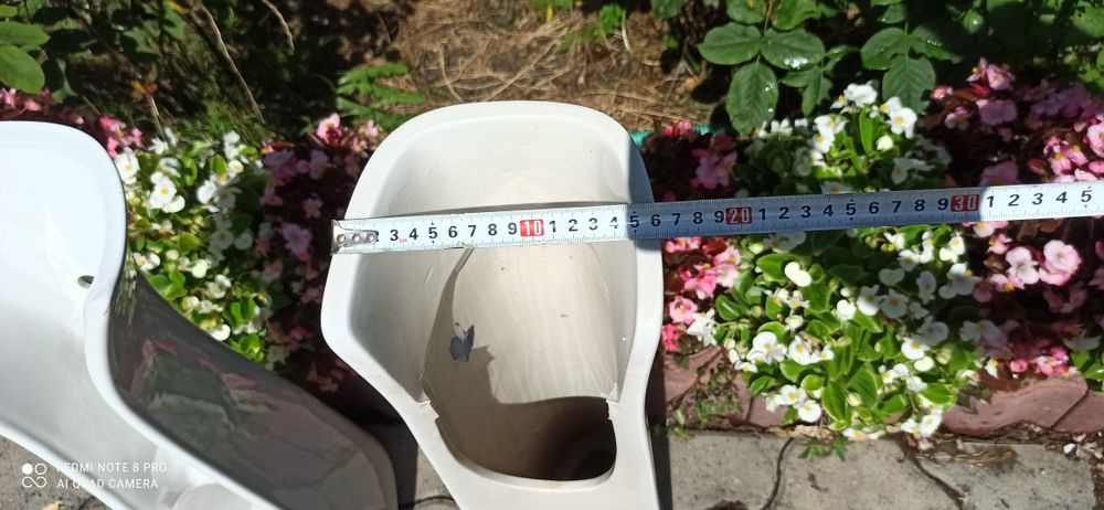 Vând picior (piedestal) baie