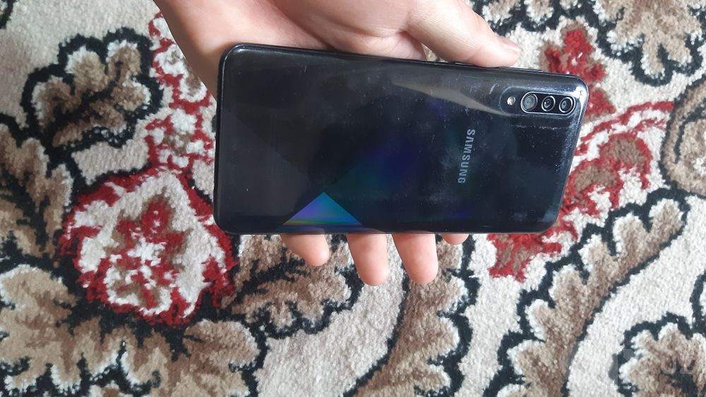 Samsung a 30s ...