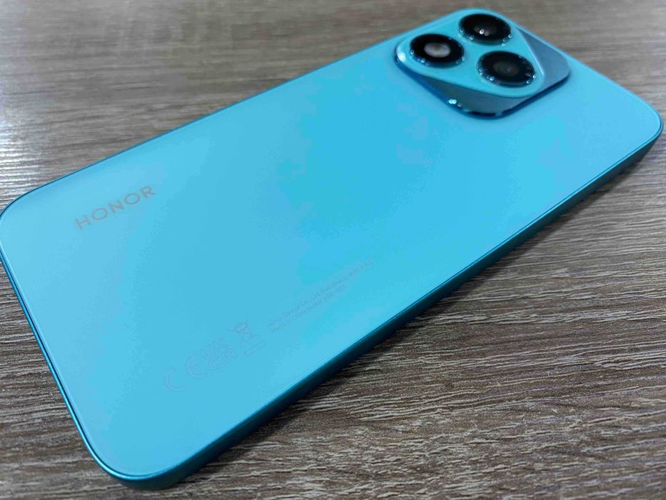 Мобилен Телефон  Honor 400lite  256гб/8гб