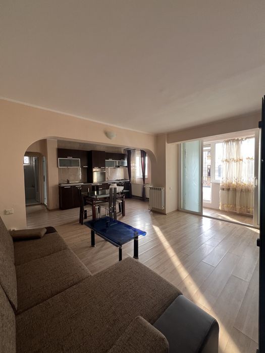 Vand apartament in centru zona Cosoreanu.