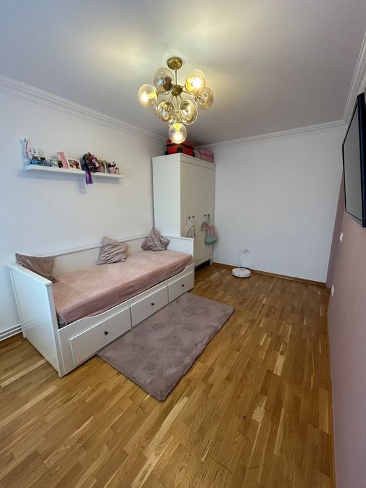 Apartament 3 camere,76mp,renovat complet,mobilat la comanda,Orastie