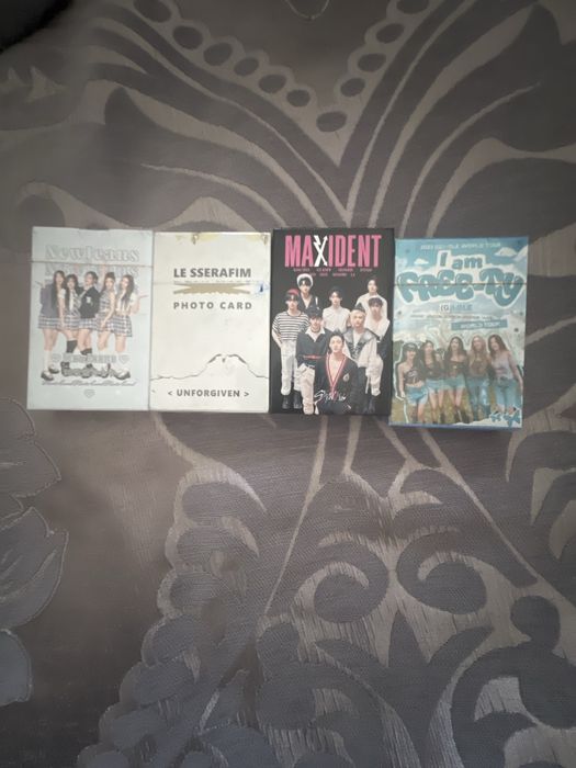 Продаю кпоп карточки