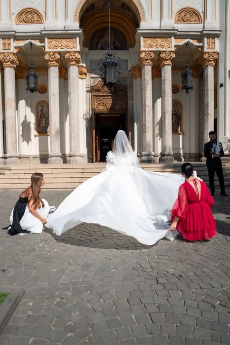 Vand rochie de mireasa