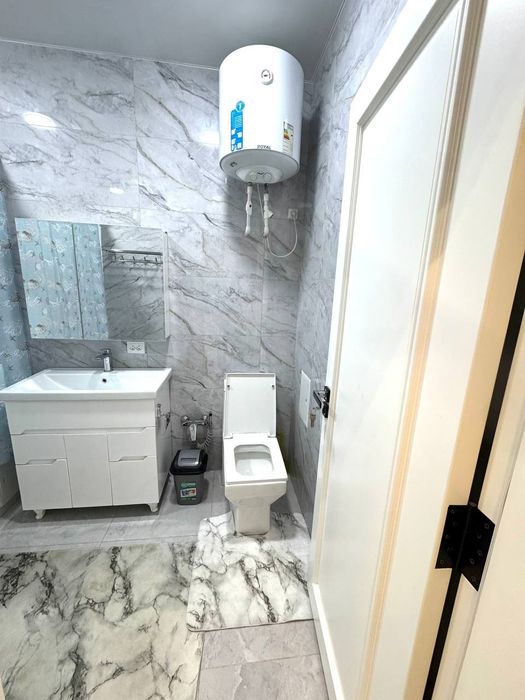 Чиланзар - 20 кв Новостройке 3/5/9.100м2 Срочно Продам квартиру