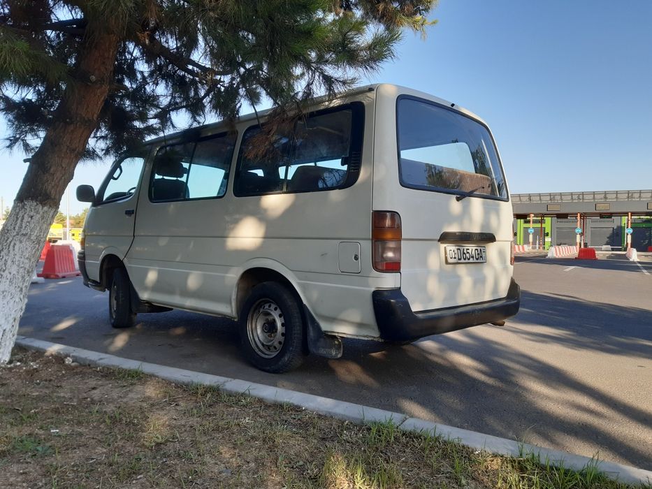Toyota HiAse tezda sotiladi