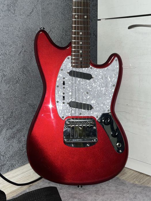 Электрогитара Mustang