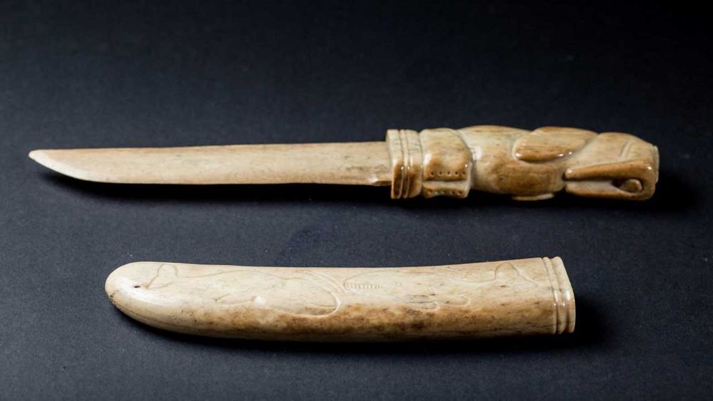 Уникальная коллекция ножей из благородной кости