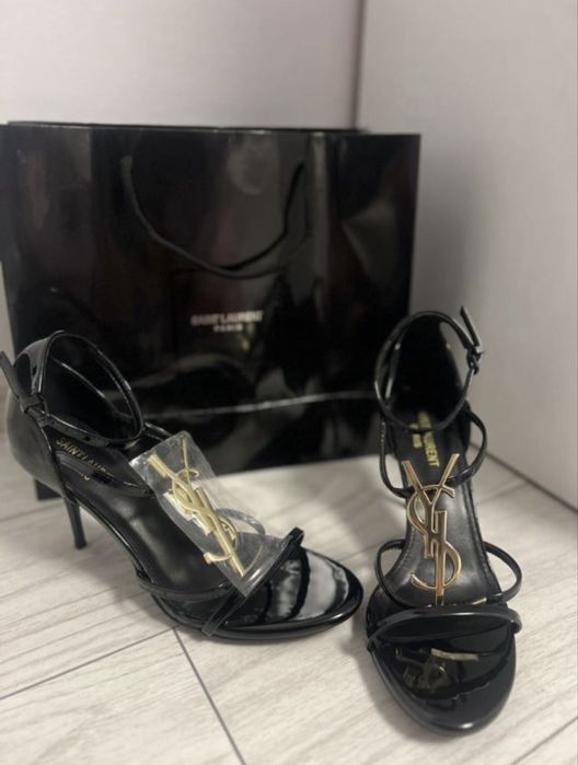 Vand sandale Saint Laurent