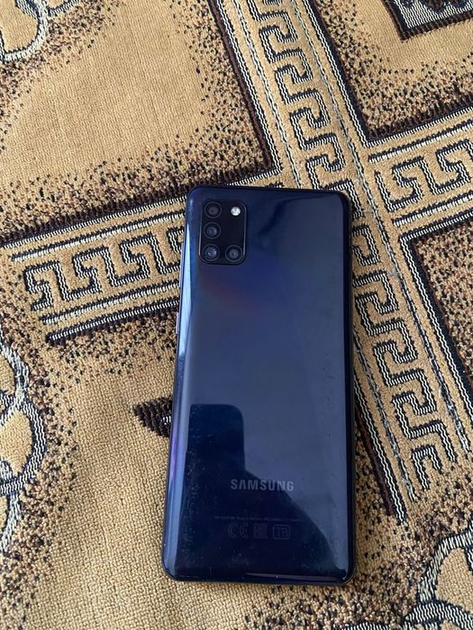 Обмень на айфон хр или хс