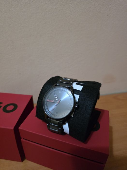 Чисто нов часовник Hugo Boss
