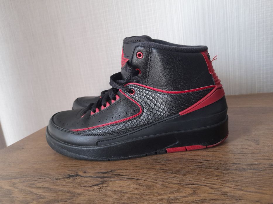 Jordan 2 Retro кецове 38 номер.