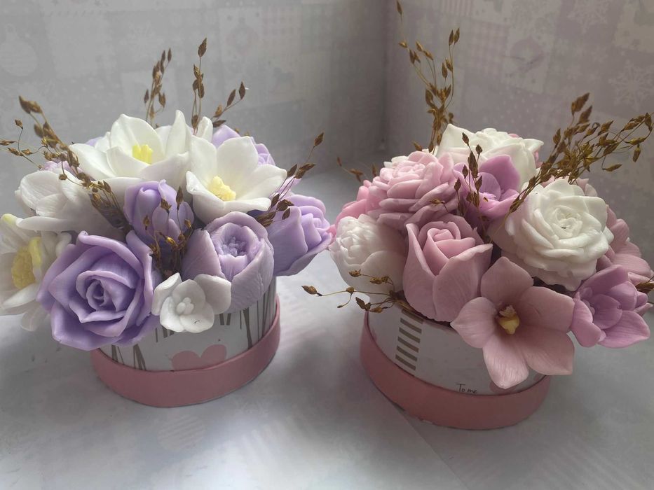 Aranjament cu flori din sapun parfumat